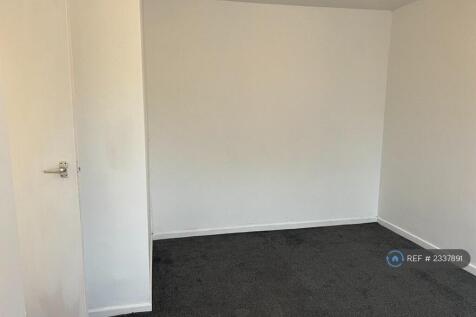 Main Bedroom 1