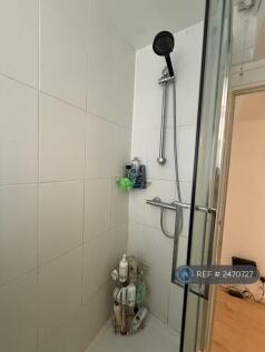 Showerroomb