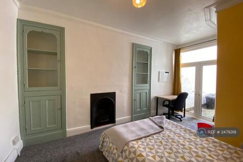Room 2 (Double)