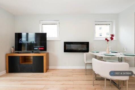 Open Plan Living/ Dining