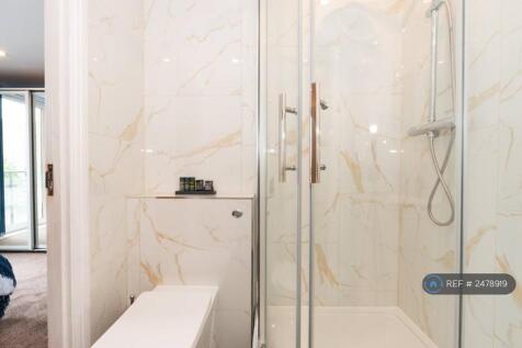 Ensuite Shower