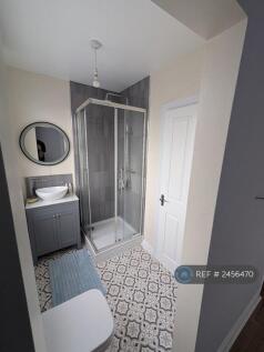 Bedroom 2 Ensuite