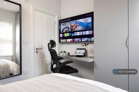 Ref: Sr4 - £750pcm