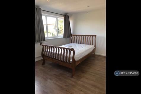 Very Large Double Bedroom
