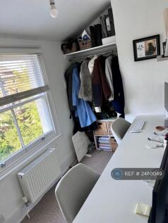 Bedroom 2/Office