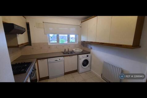 Kitchen. Washing Machine &amp; Dish Washer.