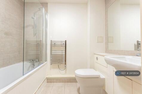Bright Bathroom 
