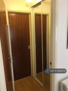 Dressing Area (With Fitted Wardrobe)