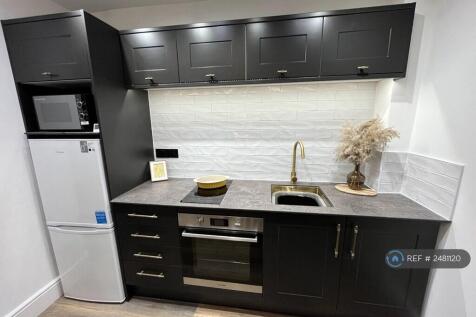 Room 4 Kitchen