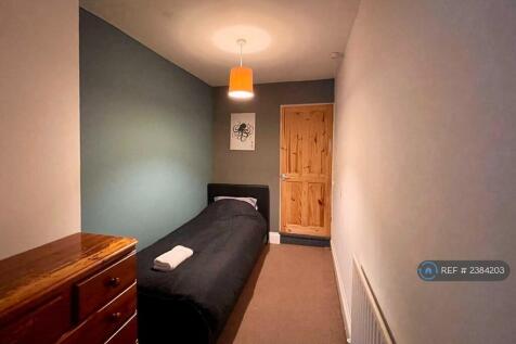 Room 3: Single Ensuite Room (Attached Toilet)
