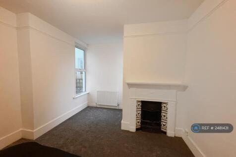 Large Double Bedroom