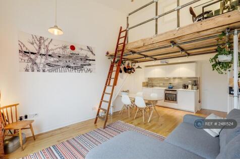 Living Dinning Area &amp; Kitchen