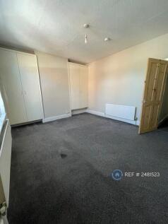 Master Room 1