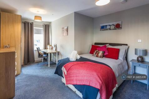 Large Bedroom
