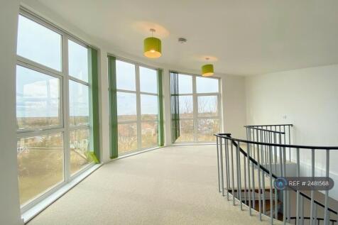 Upper Lounge