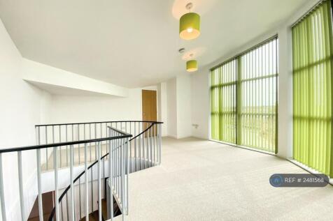 Upper Lounge