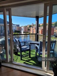 Corner Balcony Overlooking Fountains