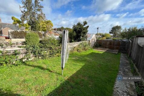 Private Garden With Rear Access 