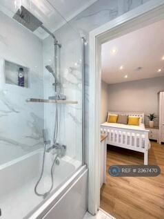 Bathroom / Bedroom 
