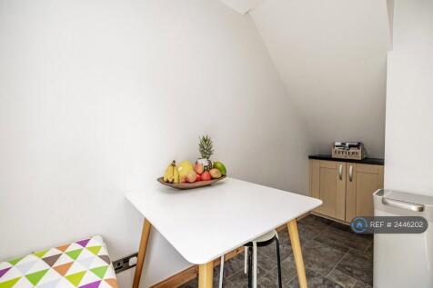 Kitchen Dining Area