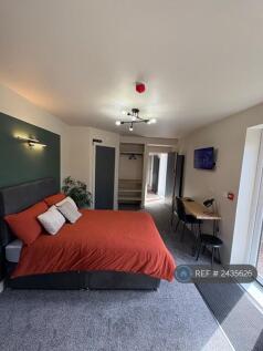 Large Studio With Large Private Garden