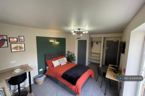 Studio 1 With Private Garden And Bench Seat