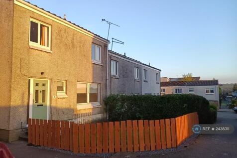 Front Of House Space For 3 To Park End Of The Lane