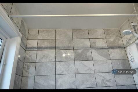 Bathroom Curtain Rail