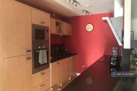 Fully Fitted Kitchen