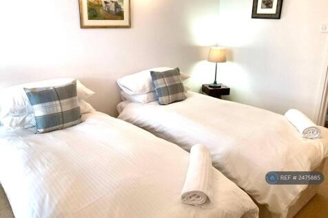 Twin Bedroom