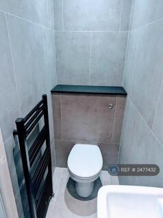 Ensuite - Bedroom 2