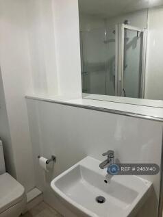 En-Suite Bathroom