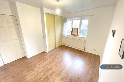 Bedroom (3) - Double Bed (Another Viewing Angle)