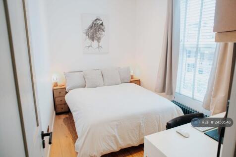 Bedroom 2 / Office