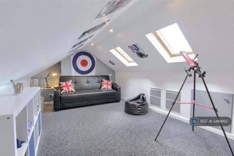 Loft Room - Bedroom 4