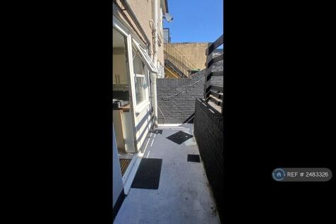 Courtyard From Kitchen Back Door