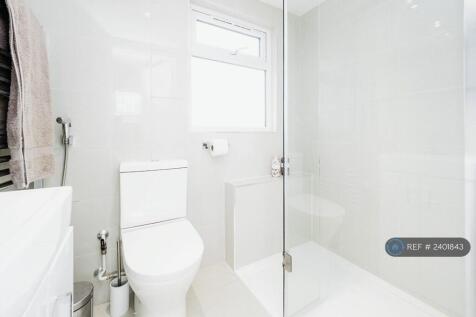 2nd Floor/Loft Ensuite Bathroom