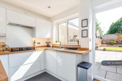 Kitchen Pic 1 