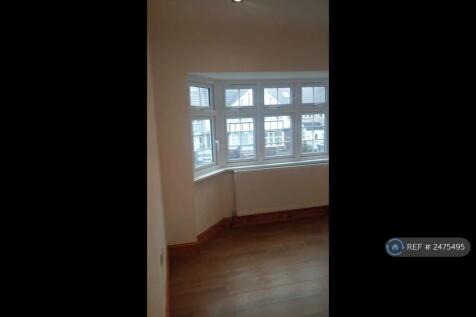 Upstairs Front Bedroom 