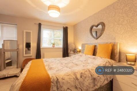 Double Bedroom And a Single Bedroom