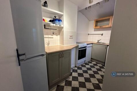 Newly Fitted Kitchen