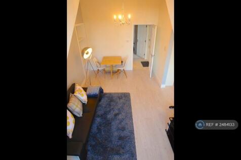 Living Room Towards Bedroom - Large Window