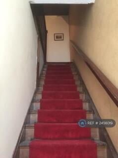 Front Entrance Staircase 