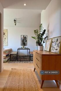 Dining/Lounge