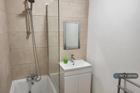 Ground Floor Bathroom 