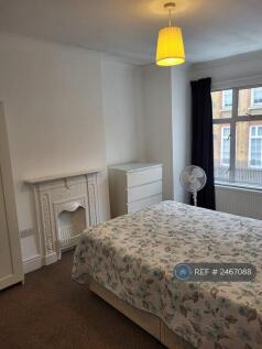 First Floor Front Double Bedroom 