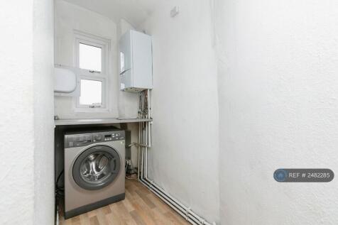 Separate Utility Washing Machine/Separate Dryer