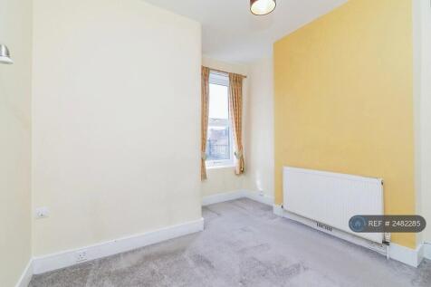 Main Bedroom/Double(Families)Or Single Occupancy