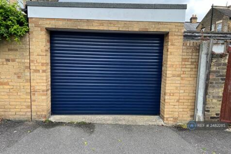 5mx3m Garage Available At Extra Cost £175pcm