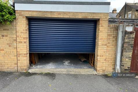Garage Available At Extra Cost £175pcm